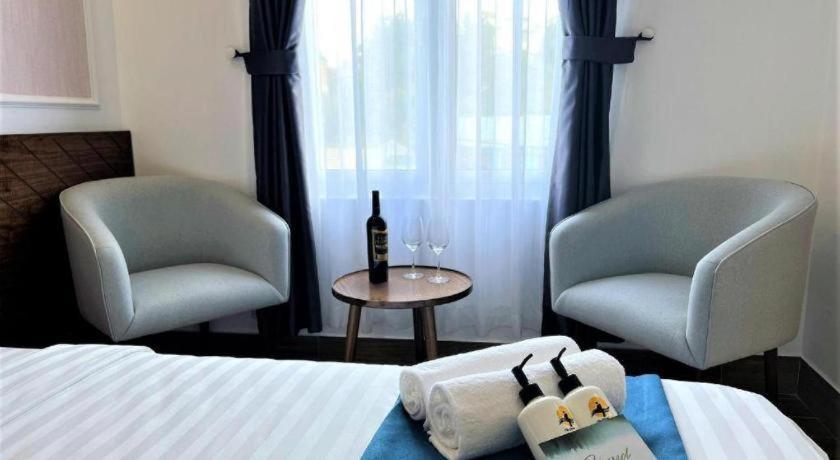 Hodota The Blessed Virgin Dalat Hotel Exterior photo